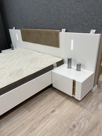 Ліжко (каркас) Perfect Home Арко / Arco 160 з м'яким ізголів'ям двоспальне Білий глянець/дуб грандсон (PFH-091045)