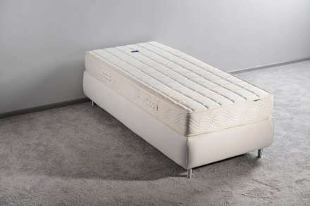 Матрац Natur Comfort 90х190х22 см MFMNC9019022