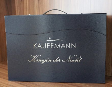 Ковдра пухова Konigin Der Nacht 220х240 см Ковдра пухова Konigin Der Nacht 220х240 см