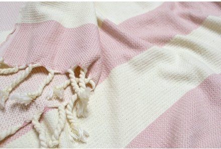 Плед-накидка Deck Throw Pink 135х160 см svt-2000022272643 Плед-накидка Deck Throw Pink 135х160 см svt-2000022272643