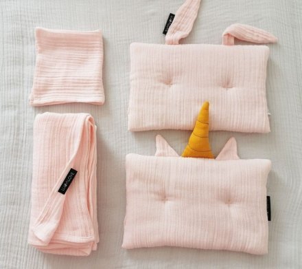 Подушка-єдиноріг муслінова 20x30 см Powder Pink lullalove-7521 Подушка-єдиноріг муслінова 20x30 см Powder Pink lullalove-7521