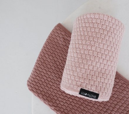 Плед плетений Premium Merino Butterfly 80x100 см Powder Pink lullalove-0567 Плед плетений Premium Merino Butterfly 80x100 см Powder Pink lullalove-0567