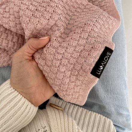 Плед плетений Premium Merino Butterfly 80x100 см Powder Pink lullalove-0567 Плед плетений Premium Merino Butterfly 80x100 см Powder Pink lullalove-0567